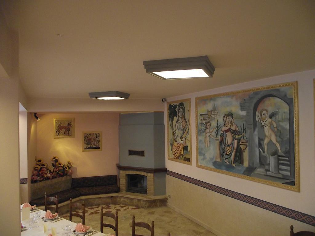 Hotel Ristorante Mosaici بياتْسا أرمارِنا المظهر الخارجي الصورة